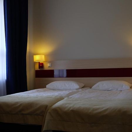 Optima Pochayiv Hotel Pocsajiv Kültér fotó