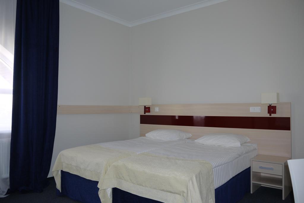 Optima Pochayiv Hotel Pocsajiv Kültér fotó